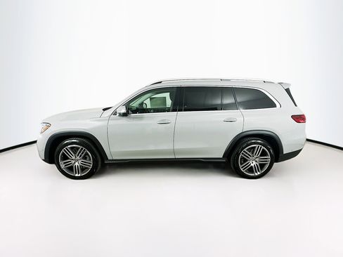 Used 2026 Mercedes-Benz GLS 450 4MATIC image 4