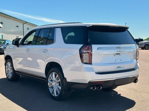 Used 2021 Chevrolet Tahoe High Country w/ Premium Package AWD/4WD image 5