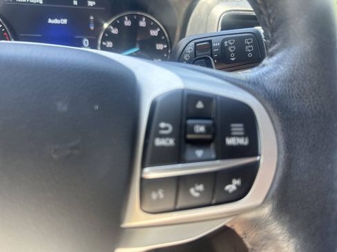 Used 2020 Ford Explorer XLT w/ Equipment Group 202A AWD/4WD image 25