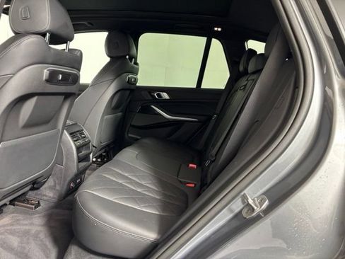 Used 2024 BMW X5 xDrive40i w/ M Sport Package AWD/4WD image 19