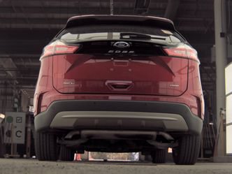 Used 2024 Ford Edge SEL w/ Convenience Package AWD/4WD image 7