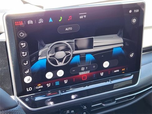 New 2025 Volkswagen GTI SE image 16