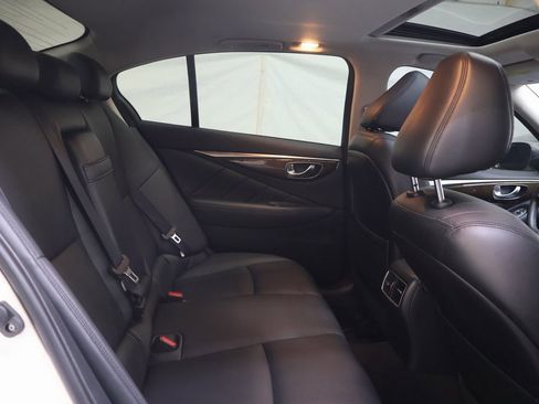 Used 2019 INFINITI Q50 Luxe w/ Essential Package (3.0T Luxe) image 13
