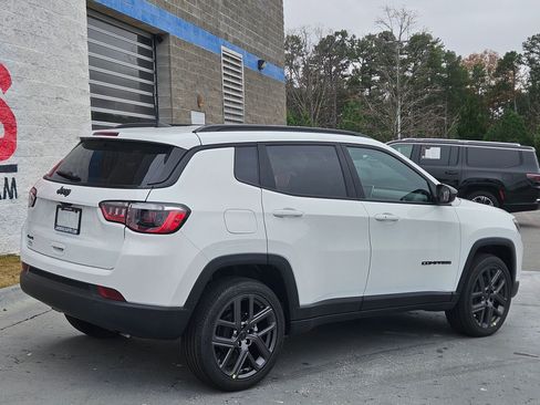 New 2026 Jeep Compass Latitude image 7