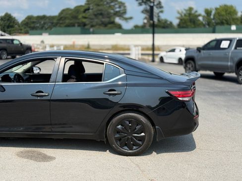 Used 2025 Nissan Sentra S FWD image 12