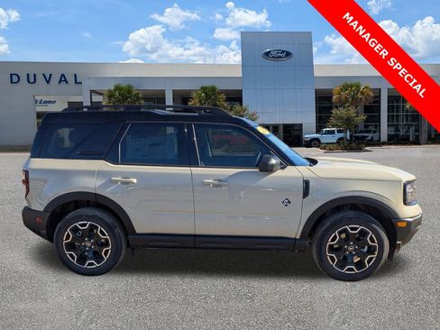 New 2025 Ford Bronco Sport Outer Banks image 3