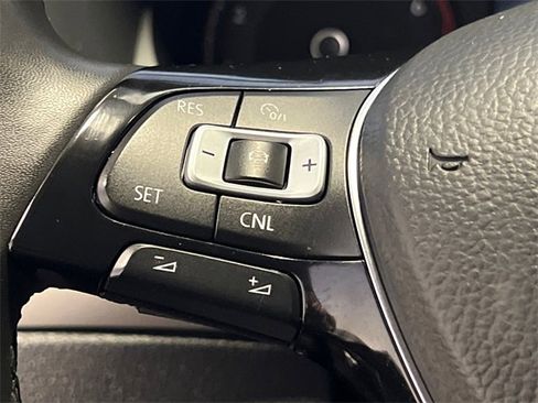 Used 2021 Volkswagen Passat 2.0T S image 20