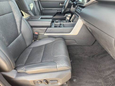 Used 2022 Toyota Tundra Limited image 17