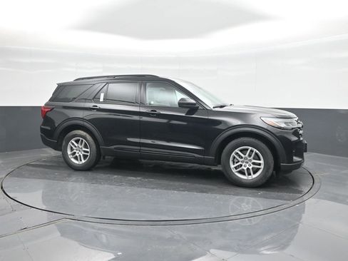 New 2026 Ford Explorer Active w/ Active Comfort Package image 11