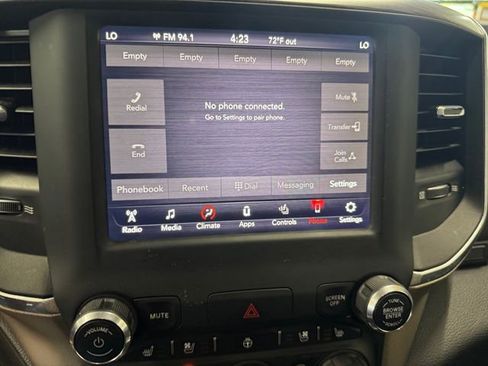 Used 2019 RAM 1500 Laramie AWD/4WD image 18