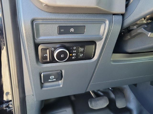 Used 2025 Ford F150 XL w/ Equipment Group 103A High AWD/4WD image 19