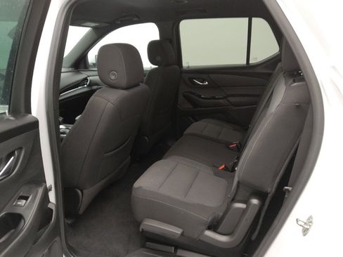 Used 2022 Chevrolet Traverse LT AWD/4WD image 18