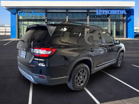 Certified 2026 Honda Pilot TrailSport image 2