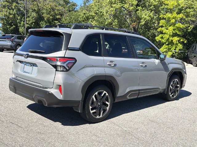 Used 2025 Subaru Forester Limited AWD/4WD image 13