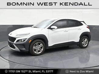 Used 2023 Hyundai Kona SE FWD video 1