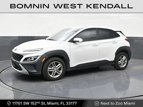 Used 2023 Hyundai Kona SE FWD image 1