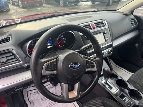 Used 2017 Subaru Outback 2.5i AWD/4WD image 34