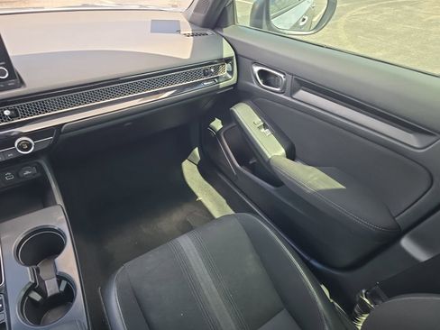 Used 2022 Honda Civic Sport image 12