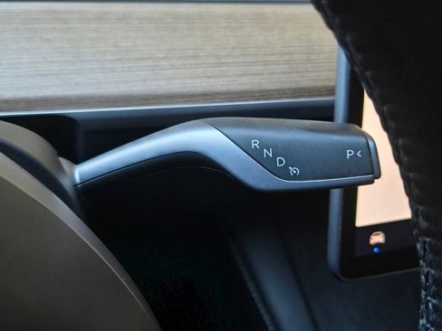 Used 2023 Tesla Model Y Performance AWD/4WD image 22
