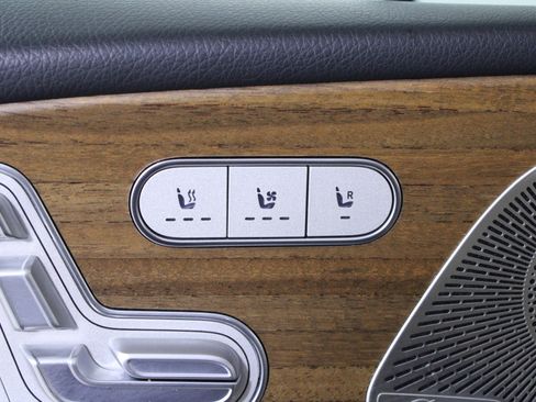 Used 2022 Mercedes-Benz GLS 450 GLS 450 image 22