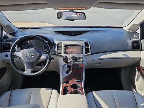 Used 2010 Toyota Venza AWD image 8
