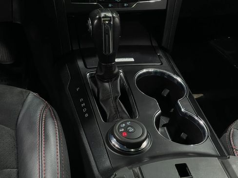 Used 2019 Ford Explorer XLT w/ Equipment Group 202A image 30