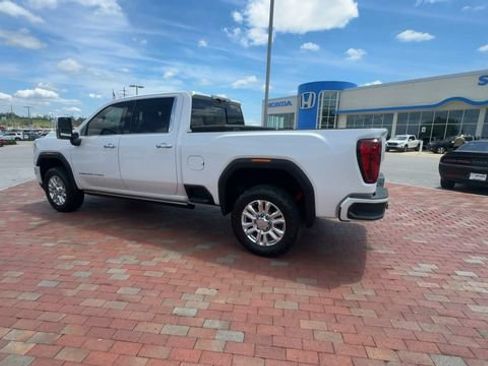 Used 2021 GMC Sierra 2500 Denali w/ Denali Ultimate Package AWD/4WD image 8