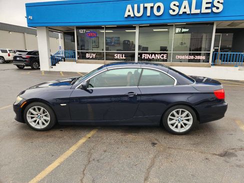 Used 2011 BMW 335i Convertible image 18