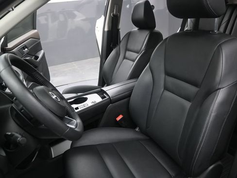 Used 2023 Nissan Rogue SL w/ SL Premium Package FWD image 21