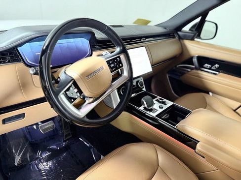 Used 2023 Land Rover Range Rover SE AWD/4WD image 18