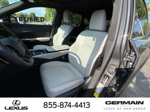 Used 2026 Lexus RX 350h w/ Convenience Package AWD/4WD image 12