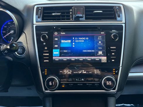 Used 2019 Subaru Outback 2.5i Limited w/ Popular Package #2 AWD/4WD image 23