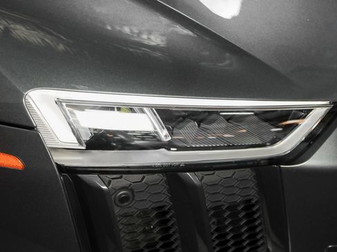 Used 2018 Audi R8 V10 plus AWD/4WD image 13