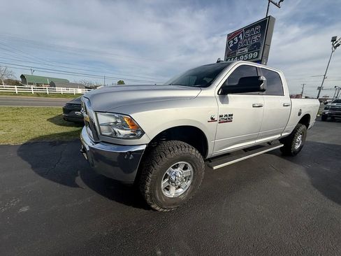 Used 2015 RAM 2500 SLT w/ Luxury Group image 8
