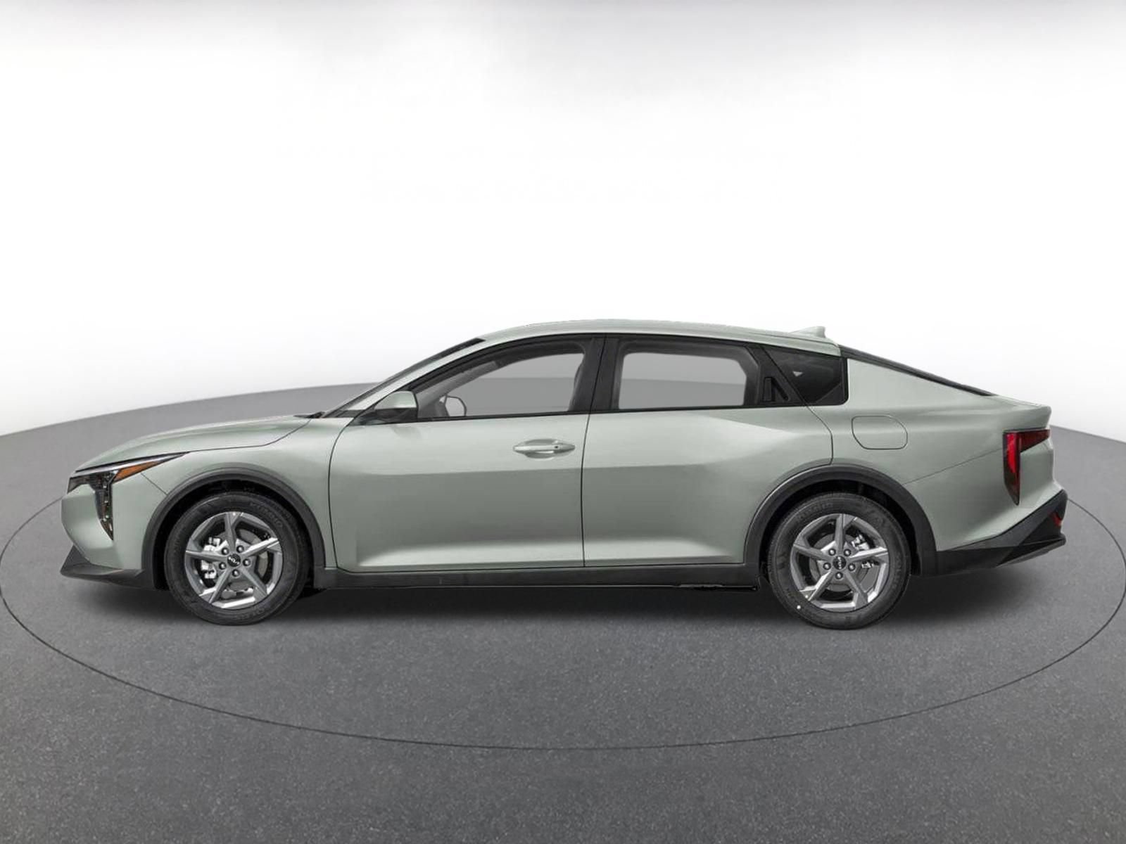 Used 2026 Kia K4 FWD image 3