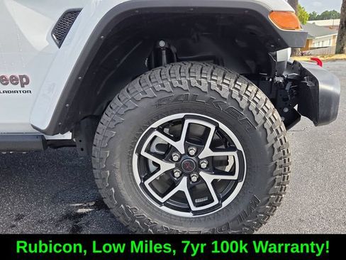 Certified 2025 Jeep Gladiator Rubicon w/ Safety Group AWD/4WD image 10
