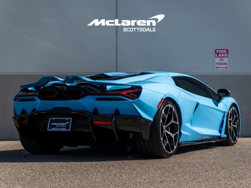 Used 2024 Lamborghini Revuelto AWD/4WD image 7