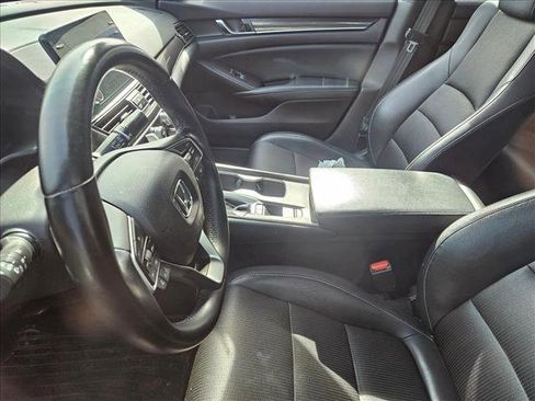 Used 2018 Honda Accord Sport image 12