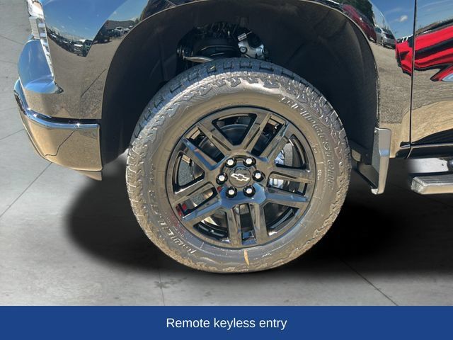Used 2026 Chevrolet Silverado 1500 LT Trail Boss w/ Convenience Package II AWD/4WD image 29