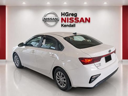Used 2019 Kia Forte Sedan FWD image 2