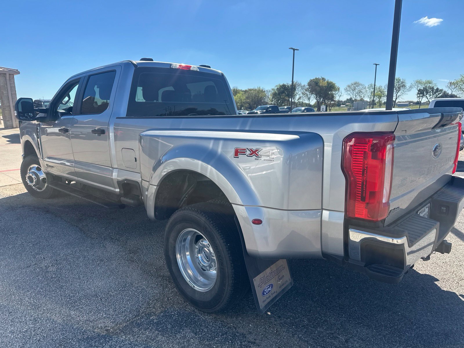 Used 2024 Ford F350 XL w/ XL Driver Assist Package AWD/4WD image 3