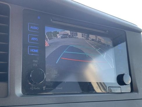 Used 2017 Toyota Sienna XLE w/ XLE Navigation Package FWD image 22