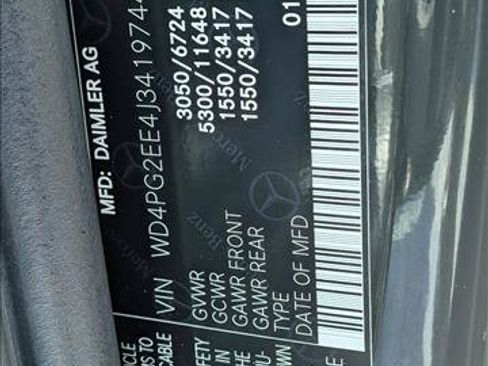 Used 2018 Mercedes-Benz Metris Passenger image 23