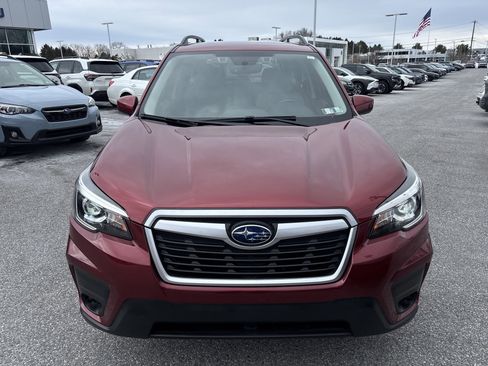 Used 2020 Subaru Forester Premium image 2