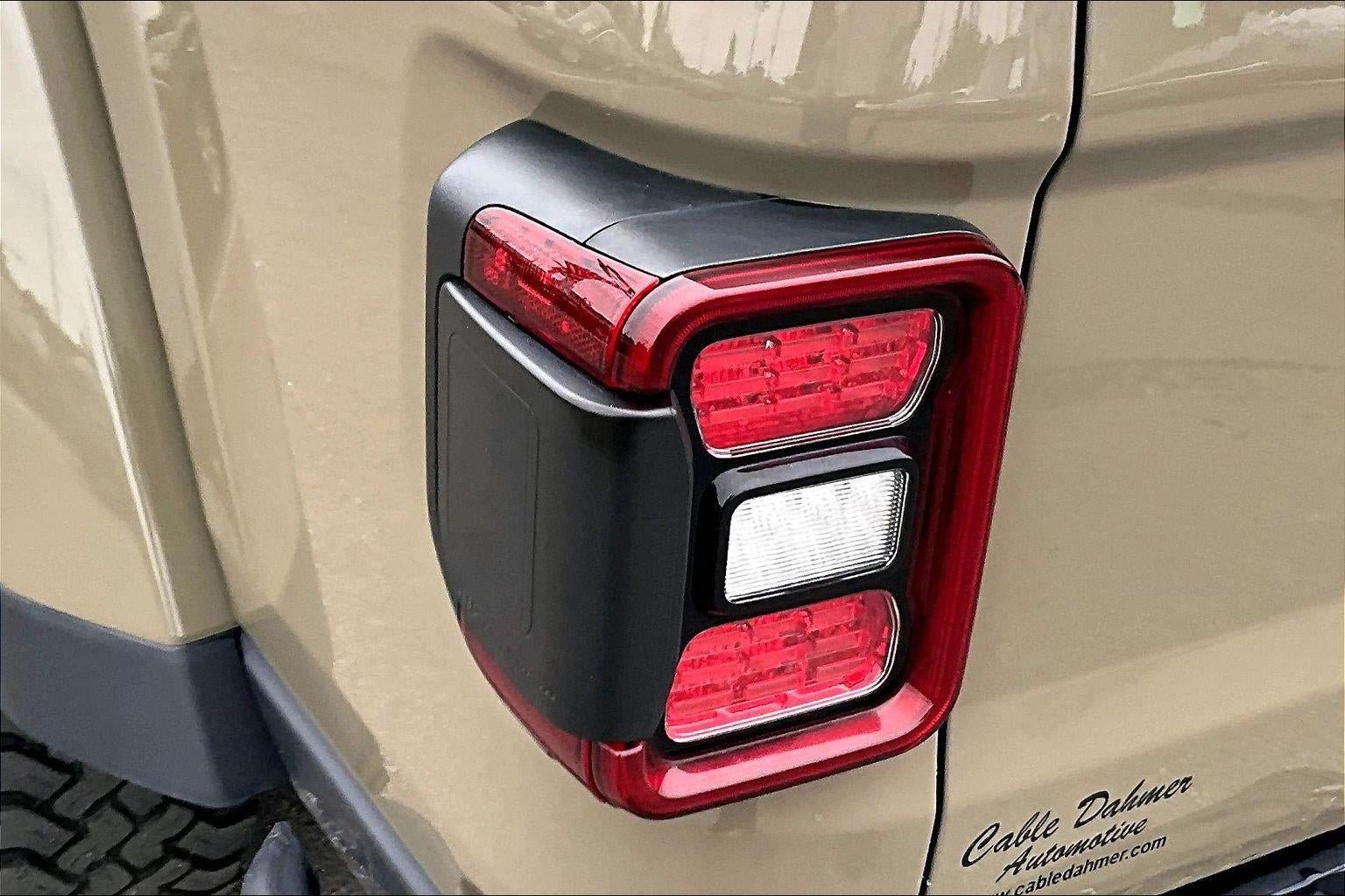 Used 2020 Jeep Gladiator Rubicon AWD/4WD image 26