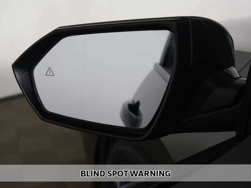Used 2024 Hyundai Elantra SEL FWD image 5