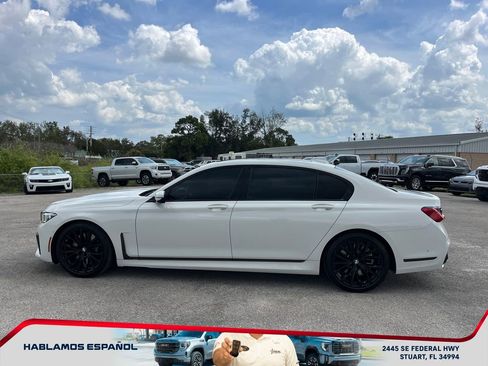 Used 2022 BMW 750i xDrive 750i xDrive w/ Executive Package image 4