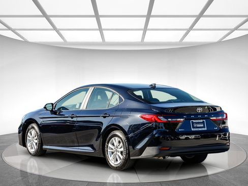 Used 2026 Toyota Camry LE w/ Convenience Package FWD image 2