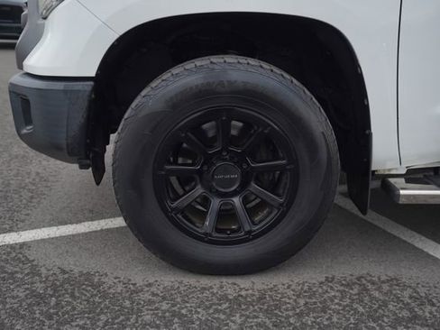 Used 2014 Toyota Tundra SR image 10