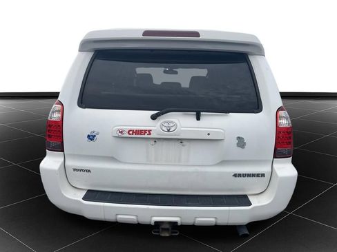 Used 2008 Toyota 4Runner Limited AWD/4WD image 4